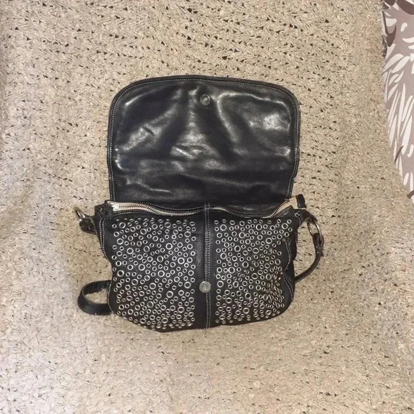 GIANNI CHIARINI-Black Leather Fold Over-Grommets/Studs-XBody/Shoulder-Excellent - Picture 6 of 8